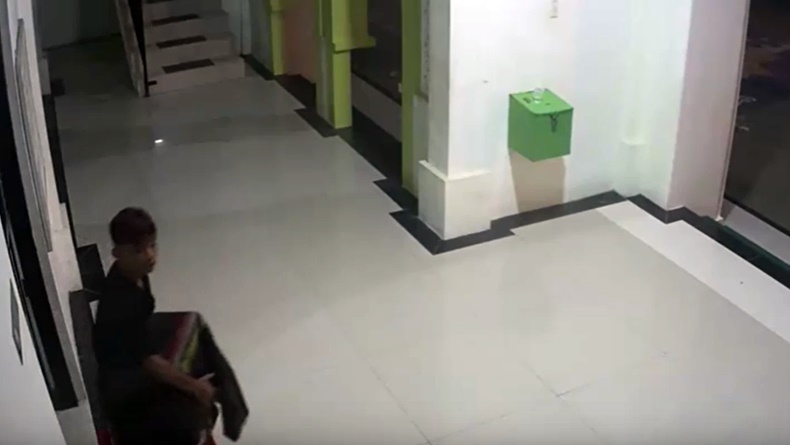 Bukannya Salat, Pemuda Ini Malah Maling Kotak Amal