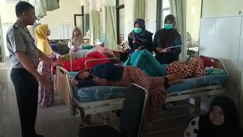 Puluhan Warga 2 Desa di Sukabumi Keracunan Massal Makanan Mauludan