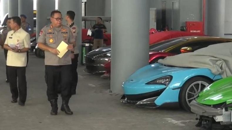 7 Supercar Hanya Dilengkapi Dokumen Impor, Negara Rugi Rp4,4 Miliar