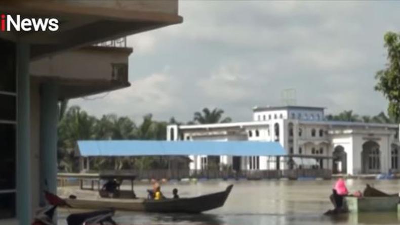 Pemprov Riau Tetapkan Status Siaga Darurat Banjir dan Longsor hingga Akhir Tahun