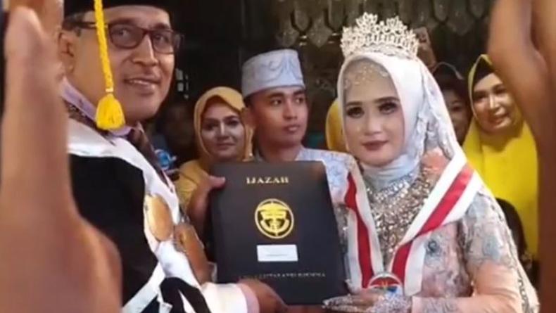 Viral Wisuda Mahasiswi Unanda Palopo di Atas Pelaminan saat Pesta Pernikahan