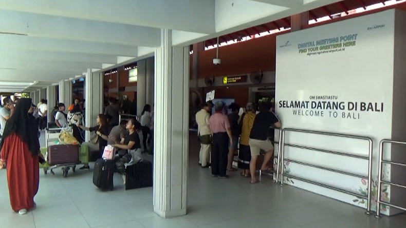 164 Jadwal Penerbangan dari dan ke China di Bandara Ngurah Rai Dibatalkan Mulai Besok