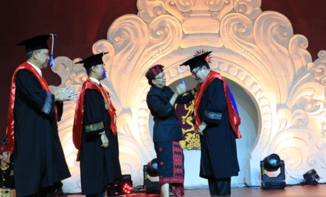 Wagub Bali Cok Ace Jadi Profesor di ISI Denpasar