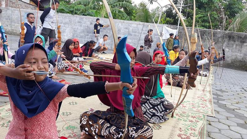 Isi Liburan Sekolah, Puluhan Siswa SD di Kulonprogo Ikuti Lomba Jemparingan