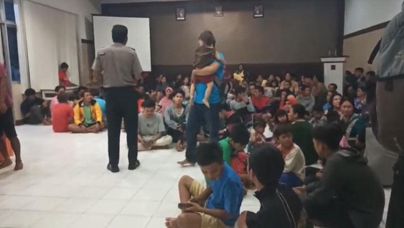 Hindari Amukan Massa, Warga asal Selapan Sumsel Dievakuasi Polisi ke Mapolres Pangkalpinang
