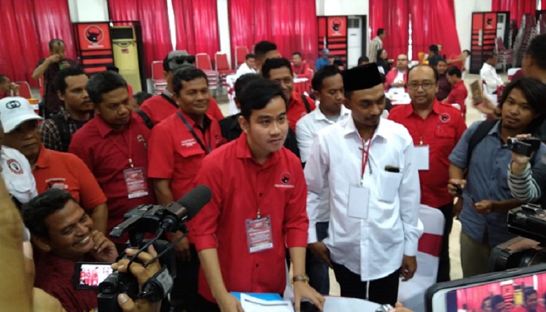 Elektabilitas Gibran Terus Meningkat, Hasto: Keputusan Tetap di Tangan Ketum PDIP