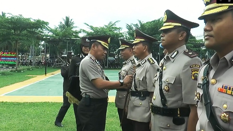 Regenerasi, Polrestabes Palembang Lantik 13 Perwira Baru