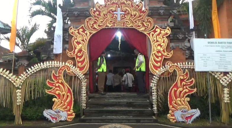 Datangi Gereja, Wabup Badung Pastikan Perayaan Natal Lancar
