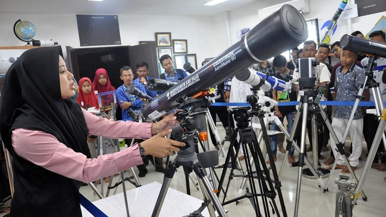 title Gerhana Matahari Sebagian Akan Melintasi Sulsel selama 3 Jam sejak Pukul 12.25 WITA Gerhana Matahari Sebagian Akan Melintasi Sulsel selama 3 Jam sejak Pukul 12.25 WITA