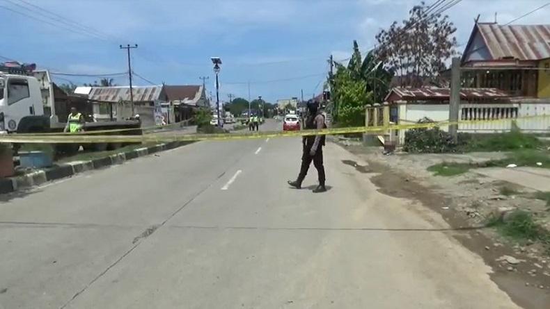 Benda Diduga Bom Gegerkan Warga Barru di Jalan Trans Sulawesi