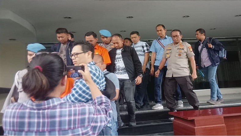Polisi Pamerkan Wajah 2 Pelaku Penyiraman Air Keras ke Novel Baswedan