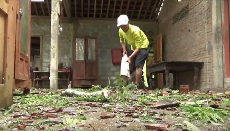 Suasana Mencekam saat Puting Beliung Rusak 5 Rumah di Kulonprogo