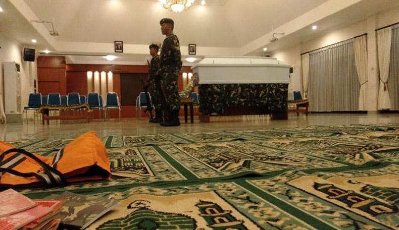 Jenazah Serda Rohmat yang Gugur dalam Kontak Senjata di Papua Diterbangkan ke Demak