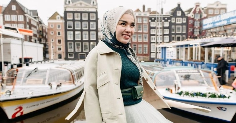 title 4 Fakta Medina Zein yang Ditangkap Polisi terkait Kasus Narkoba 4 Fakta Medina Zein yang Ditangkap Polisi terkait Kasus Narkoba