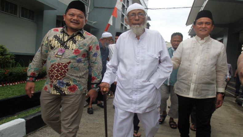 Abu Bakar Baasyir Bebas, DPR: Masih Perlu Pengawasan dari Jauh