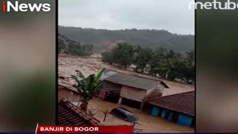 Banjir Terjang Cilame Bogor akibat Sungai Cidurian Meluap, Puluhan Rumah Rusak