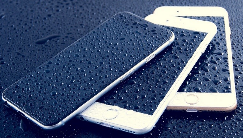 Musim Hujan, Ini 6 Cara Melindungi Smartphone agar Tidak Rusak
