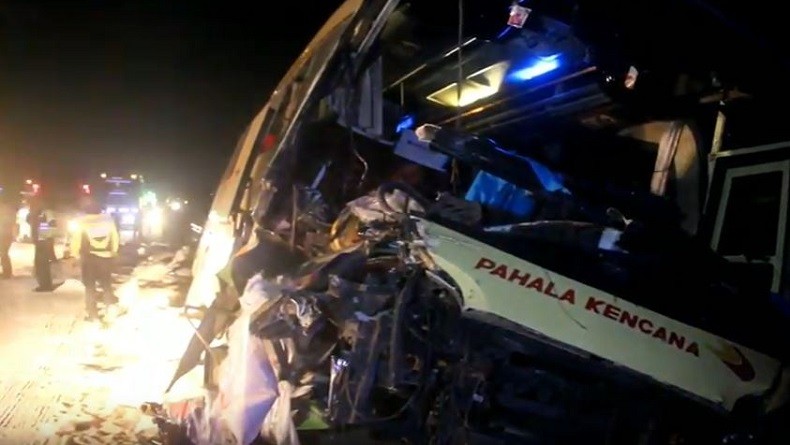 Kecelakaan Libatkan Bus dan Truk di Tol Cipali, 2 Orang Tewas di Tempat