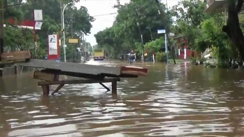 Banjir di Pasuruan Rendam Ribuan Rumah di 4 Kecamatan, 2 Desa Terisolasi