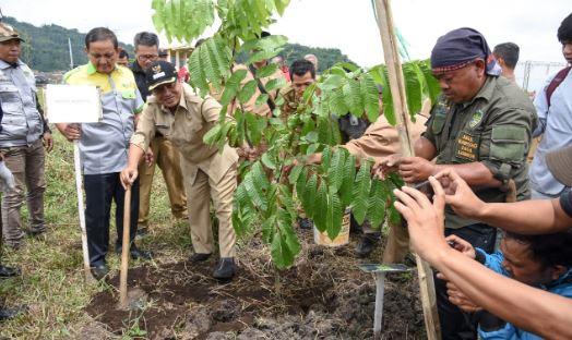 Pemkab Bandung Bangun Hutan Edukasi di Kawasan Si Jalak Harupat