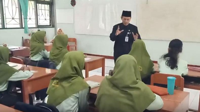 Teror Siswi Tak Pakai Jilbab di SMA Sragen, Begini Pengakuan Orang Tua Korban