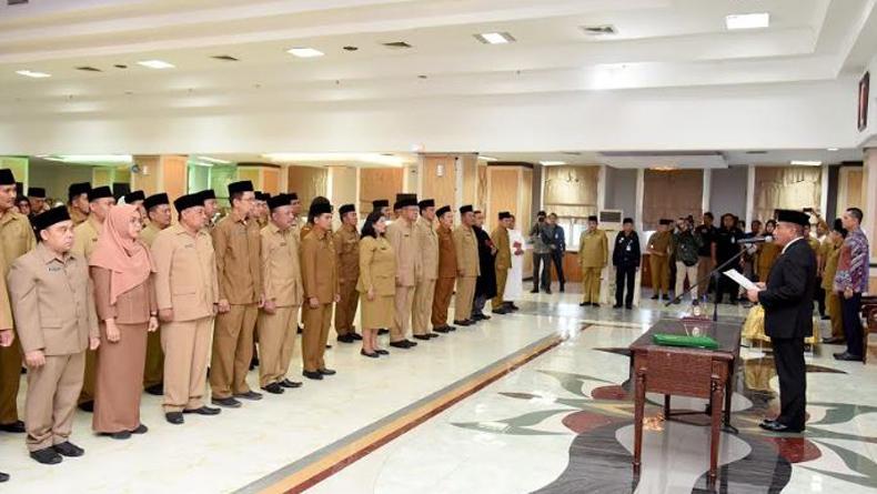 Lantik Pejabat Eselon II dan III, Gubernur Edy: Tugas Kalian Mulia untuk Rakyat Sumut