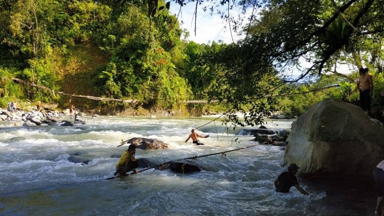 Jembatan Gantung di Kaur Bengkulu Putus Diterjang Banjir Bandang, 10 Orang Tewas