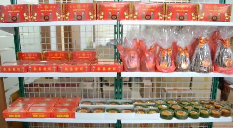 Jelang Imlek, Permintaan Kue Keranjang di Bandung Melonjak