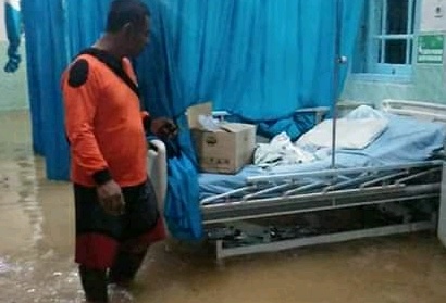 RSUD Kraton Pekalongan Terendam Banjir, Puluhan Pasien Dievakuasi