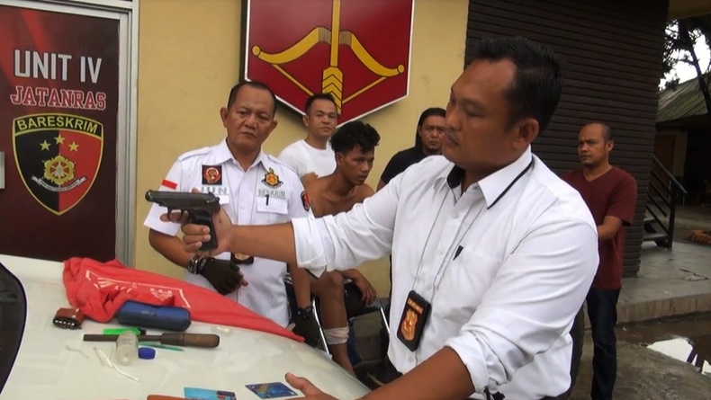 Pencuri Ban Truk di Palembang Bekali Diri dengan Senpi Rakitan