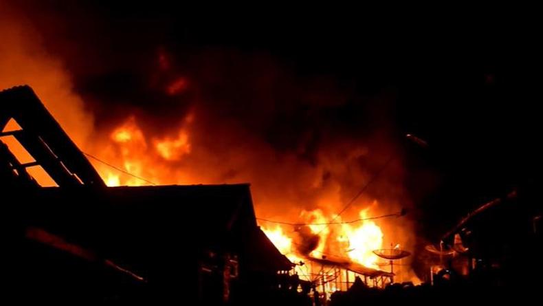Kebakaran Permukiman Padat Penduduk di Sibolga, 30 Rumah Ludes Dilalap Api