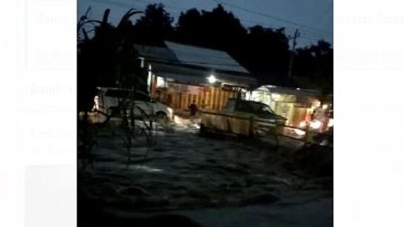 Banjir di Kabupaten Tegal Rendam 8 Kecamatan akibat Hujan Deras