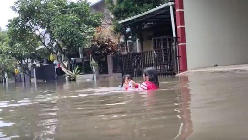 Banjir Rendam Ratusan Rumah di Kompleks Elite Kawasan Gedebage Bandung