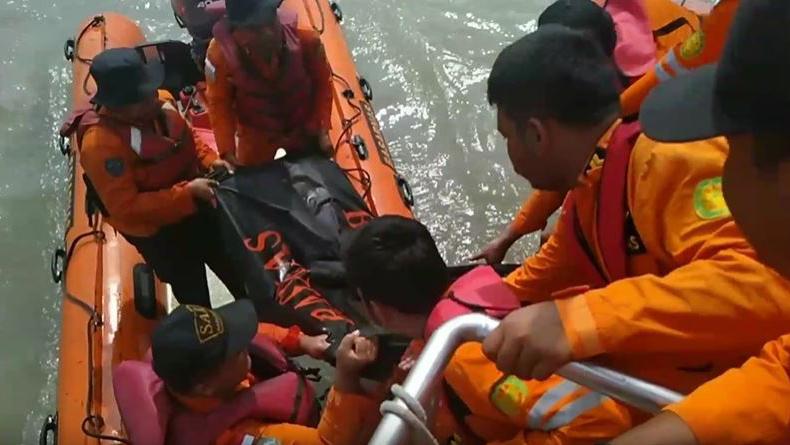 Cari 2 Korban Hilang Kapal Tenggelam, SAR Sisir Perairan Tanjung Tiram di Batubara