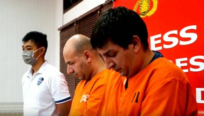 Polisi Tangkap 2 Bule Bulgaria Pelaku Skimming ATM di Bali