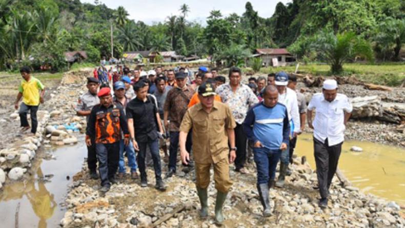 Gubernur Sumut: Prioritas Utama Perbaikan Rumah Warga dan Infrastruktur di Tapteng