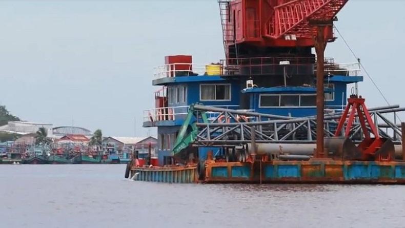 Kapal Asing China Tiba-Tiba Masuk Sungai Kapuas, Warga Khawatir ABK Bawa Virus Korona