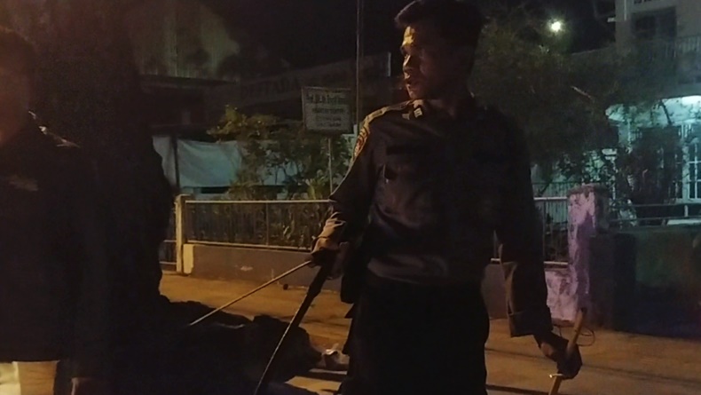 Tak Terima Dihujani Batu, Warga VS Gerombolan OTK Nyaris Bentrok di Padang