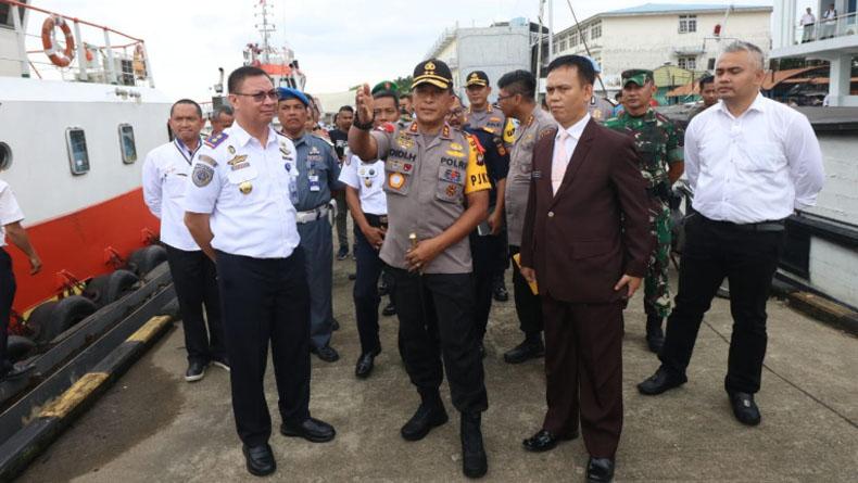 title Kapal China Masuk Sungai Kapuas, Kapolda Kalbar: Kita Akan Tindak Tegas Kapal China Masuk Sungai Kapuas, Kapolda Kalbar: Kita Akan Tindak Tegas