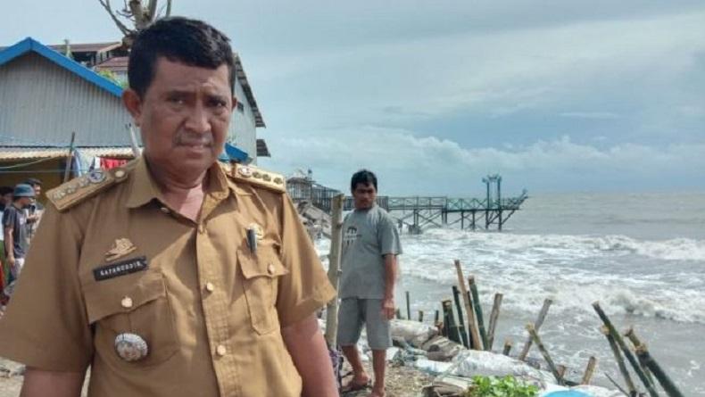 Abrasi di Pesisir Pantai Galesong Takalar Mulai Parah, Tanggul Buatan Warga Hancur