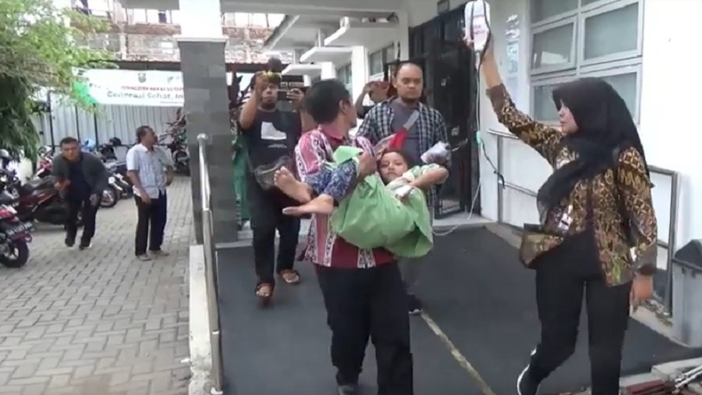 Diduga Keracunan Makanan, Ratusan Murid SD Boyolali Dilarikan ke Puskesmas