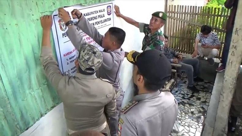 Diduga Jadi Lokasi Prostitusi, Satpol PP Segel Tempat Karaoke di Sompe Wajo