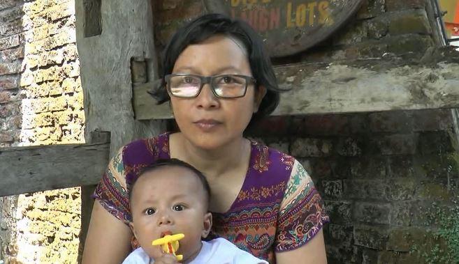 Potret Kebersamaan Bayi Alhamdulillah Rejeki Hari dengan Ayah dan Ibunya di Bantul