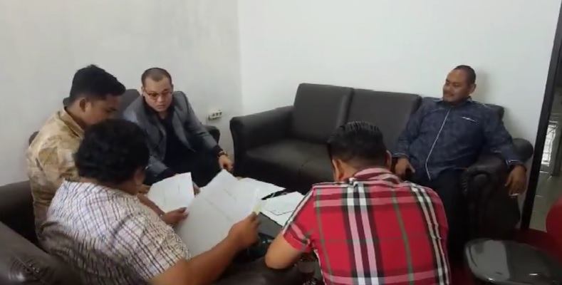 title Mirip MeMiles, Tersangka Kasus BMT Amanah Ray Medan Diduga Cuci Uang Nasabah Mirip MeMiles, Tersangka Kasus BMT Amanah Ray Medan Diduga Cuci Uang Nasabah