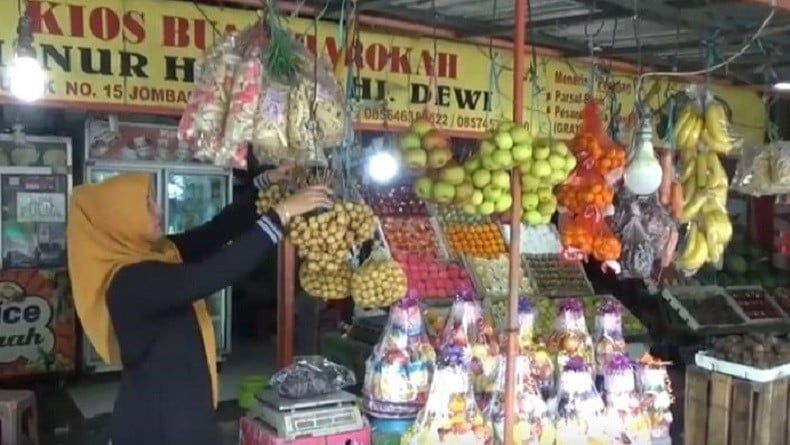 Tak Cuma Bawang Putih, Virus Korona Buat Harga Buah Impor China Melonjak
