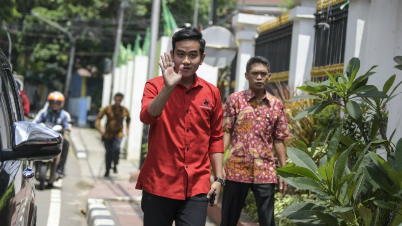 Komentar Gibran Soal Hasil Survei Dipasangkan dengan Achmad Purnomo