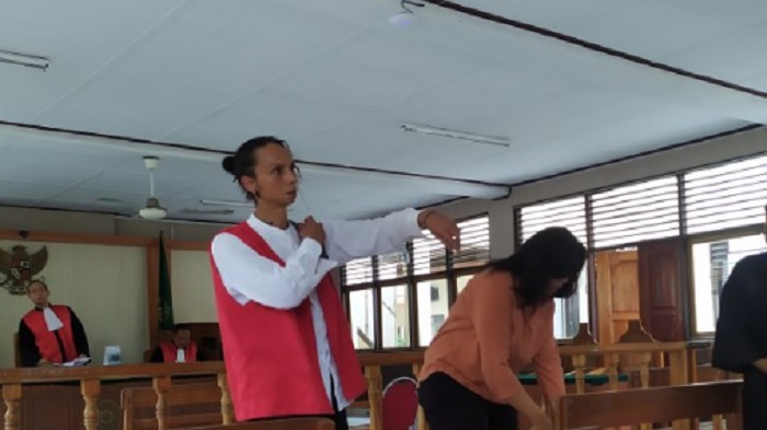 Liburan ke Bali Bawa Ganja, Desainer Busana asal Swiss Dituntut 10 Tahun