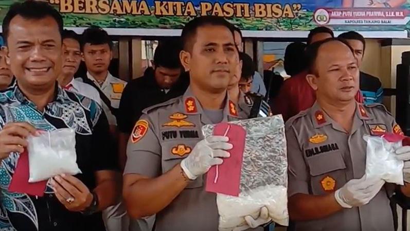 Polres Tanjungbalai Tangkap 2 TKI Ilegal dari Malaysia Selundupkan Sabu 2 Kg