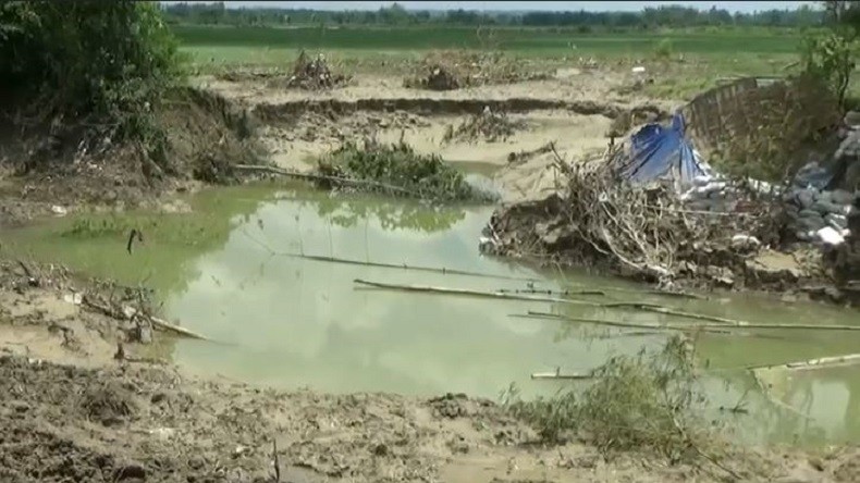 Hujan Deras 3 Hari Terakhir Membuat Tanggul di Bojonegoro Jebol dan Rusak 25 Hektare Padi