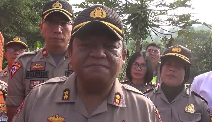 title Polres Cimahi dan BPBD Bentuk Satgas untuk Tangani Longsor di Desa Sukatani Bandung Barat Polres Cimahi dan BPBD Bentuk Satgas untuk Tangani Longsor di Desa Sukatani Bandung Barat